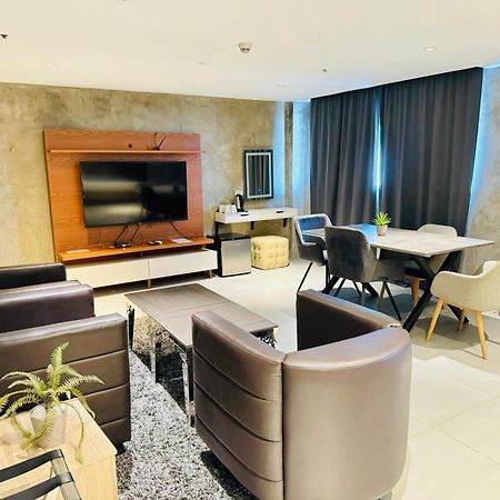 City Park Hotel Residences Тагіг Екстер'єр фото